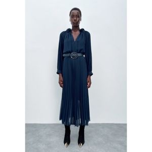 Zara Pleated dress with belt